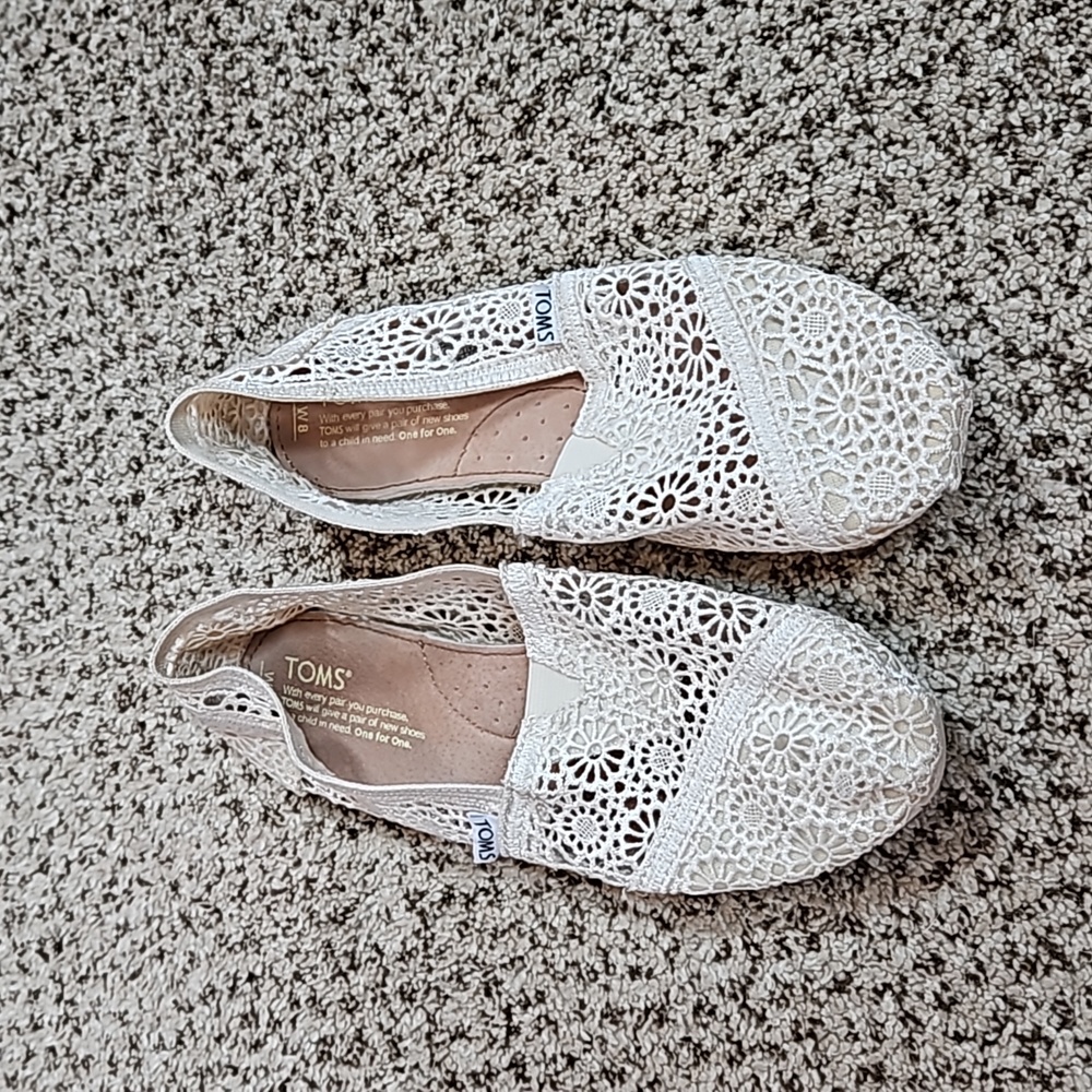 Toms
